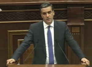 Մեղադրյալ  Քոչարյանը քաղհալածյա՞լ է. Հարց Արման Թաթոյանին