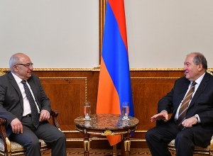 Armen Sarkissian meets with Public Council Chairman
