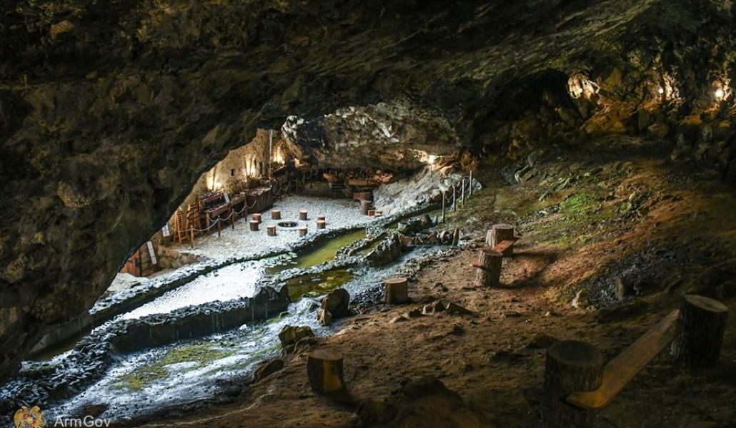 64398901_2383441988345518_5693430474601398272_n