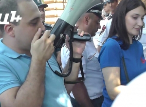 Ինչո՞ւ պայթեցվեցին ՀՀ նախագահի, վարչապետի, գլխավոր դատախազի, ԱԺ նախագահի նկարներով փուչիկները