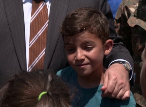 Հանրապետության նախագահ Արմեն Սարգսյանն այցելել է ՀՀ զինված ուժերի մարտական դիրքեր