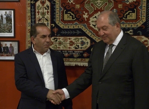 Նախագահ Արմեն Սարգսյանն այցելել է «Մեգերյան կարպետ» ընկերություն