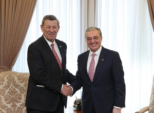 ПРЯМОЙ ЭФИР: Совместная пресс-конференция Зограба Мнацаканяна и Рудольфо Нин Новоа