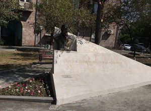 Republic Square of Argentina opened in Yerevan