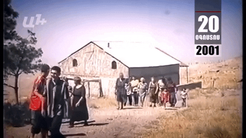 Календарь: 20-е августа: Жители села Вохчаберд перекрыли магистраль Ереван-Гарни