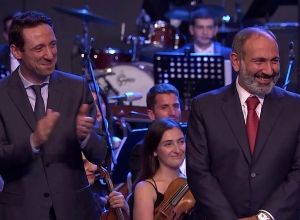 Տիգրան Մանսուրյանը պատմել է վարչապետից ստացած նվերի մասին