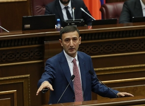 Առանց իրավական հիմքի թողնում են, որ ընկերության աշխատանքը կազմաքանդվի․ պատգամավորը՝ Ամուլսարի վերաբերյալ