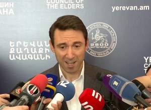 Հայկ Մարությանը պատասխանում է լրագրողների հարցերին