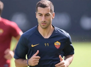 Henrikh Mkhitaryan's first training as member of Roma team