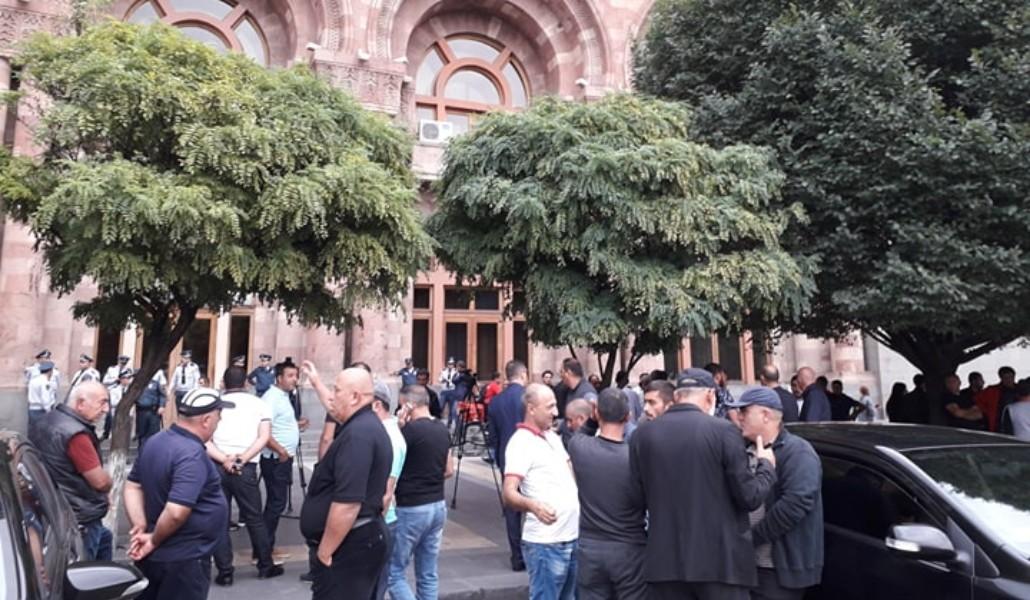 69902643_386576665574490_8588447519703302144_n