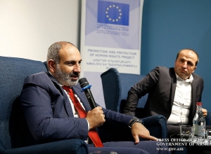 Կարիք ունենք մի պահ կանգ առնել և  համադրել  կոնկրետ եւ պրակտիկ ձևակերպումները