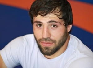 Ըմբշամարտի ԱԱ․ Կարապետ Չալյանը մտավ կիսաեզրափակիչ և ապահովեց Տոկիո-2020-ի ուղեգիր