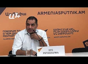 Ինձ հեռացնում են իմ և Ռոբերտ Քոչարյանի համատեղ նկարի պատճառով. նախկին հյուպատոս