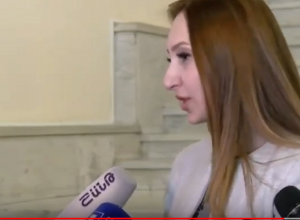 «Այնքան մեծ էր այդ ցանկը, մտածեցի՝ իմ անունն էլ կարող ա գտնեմ հրաժարականների մեջ». կատակեց Լիլիթ Մակունցը