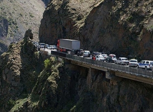 Очереди образовались из-за выезжающих из РФ автомобилей: спикер – о скоплениях на пропускном пункте Верхний Ларс