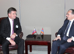 Зограб Мнацаканян встретился с действующим председателем ОБСЕ Мирославом Лайчаком
