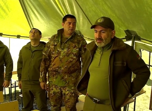 Նիկոլ Փաշինյանը շրջել է զորավարժարանի վրանային ավանում