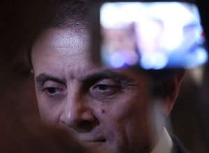 Վալերիյ Օսիպյանն ու կինը հրավիրվել են դատախազություն