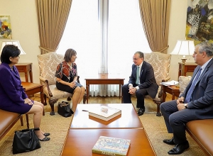 Zohrab Mnatsakanyan receives Members of US House of Representatives and Congressional Armenian Caucus