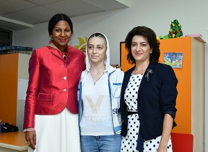 Анна Акопян и первая леди Республики Белиз Ким Симплис-Барроу посетили Гематологический центр