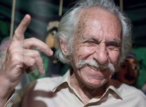 Ерванду Манаряну будет присвоено звание Почетного гражданина Еревана