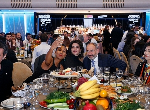 Никол Пашинян и Анна Акопян приняли участие в гала-приеме WCIT-2019