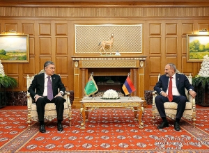 Никол Пашинян в Ашхабаде встретился с Гурбангулы Бердымухамедовым