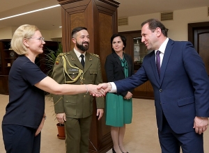 Министр обороны РА принял посла Литвы
