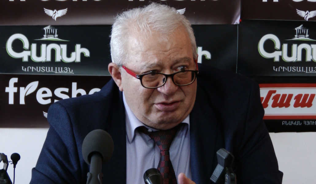 Հրաչ_Բերբերյան