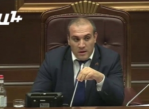 Միացավ ելույթից 20ր. առաջ և անտեղյակ լինելով խոսում է խաբեբայությունից.Դանիելյանը՝ Փոստանջյանի մասին