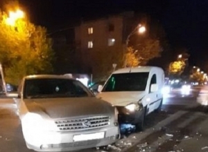 Автомобильная авария в Ереване: ребенка переместили в больницу