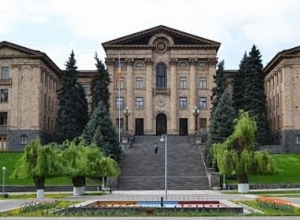 Родственники погибших военнослужащих встречаются с депутатами и представителями СК: прямой эфир