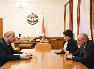 Бако Саакян принял председателя Статистического комитета Армении