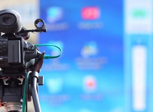 ВНИМАНИЕ: «А1+» начинает новые операторские и журналистские курсы