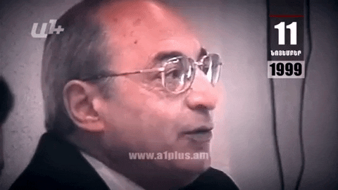 Календарь: 11-е ноября: Вано Сирадегян не пришел на пресс-конференцию, журналисты танцуют