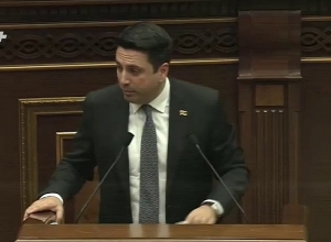 Պարոն Աբովյան կողմնորոշվեք, նոր ելույթ ունեցեք․ Ալեն Սիմոնյան