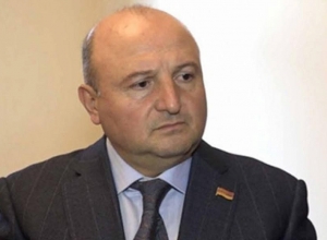 Վարդան Ղուկասյանը  հերքում է, որ ճանաչում է Նազելի Բաղդասարյանին, Բաղդասարյանը՝ ոչ