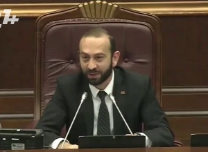 Փիղը մտնում է մրջյունների ռեստորան. Արարատ Միրզոյանը Գևորգ Պետրոսյանին անեկդոտ հիշեցրեց