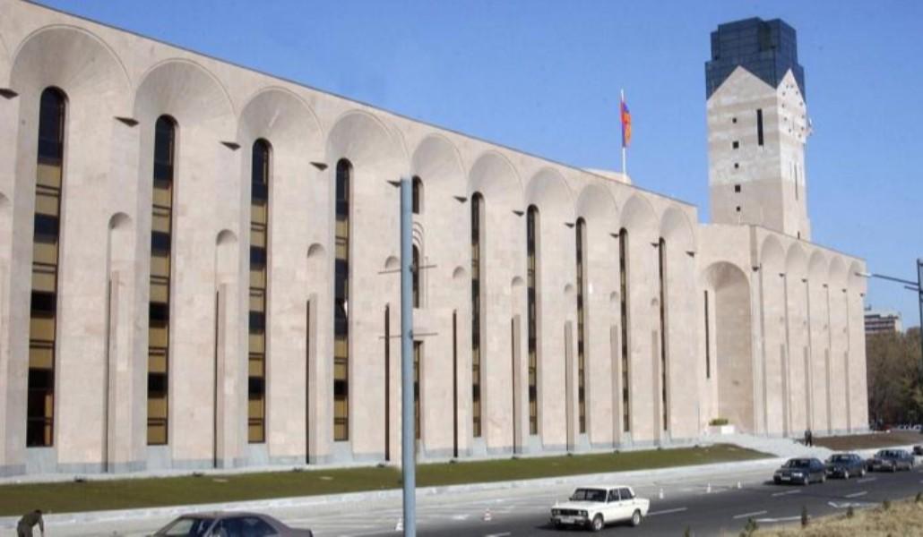 21712_Erevani_qaxaqapetaran_M