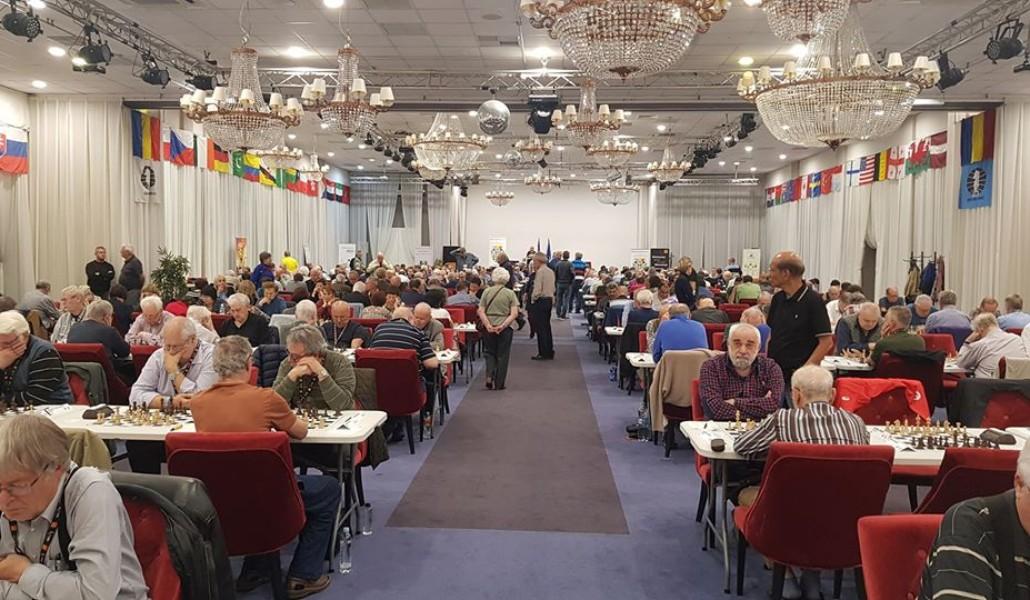 a1+chess uxix
