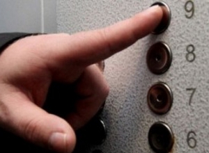 Мэрия Еревана начала процесс замены 20 лифтов