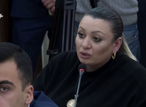 Տիկին Մկրտչյանը համառորեն Լույս խմբակցությանը չի տեղեկացնում նիստերի մասին.