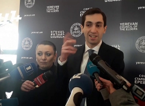 «Կամազ»-ների մի մասը նվեր է Սամվել Ալեքսանյանից․ Դավիթ Խաժակյան