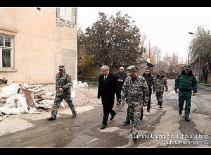 ԱԻ նախարար Ֆելիքս Ցոլակյանը այցելել է Երևան քաղաքում գտնվող հրշեջ փրկարարական ջոկատներ