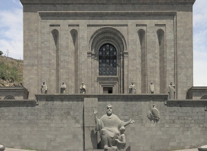 Մատենադարանը դիմել է միջազգային կառույցներին՝ ձեռնարկել միջոցներ Ռ. Վարդանյանի, ապօրինի ձերբակալված բոլոր հայերին ազատություն շնորհելու խնդրում