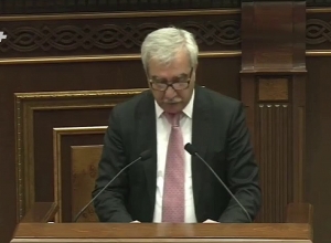 Նախկին մի շարք պաշտոնյանները փախուստի են դիմել և խուսափում են ներկայանալ նախաքննական մարմին.Քոչարյան