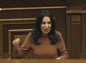 Հայկ Մարությանի տեղը թատրոնն է, Ազիզյաններն են, Գառնիկն է. Նաիրա Զոհրաբյան