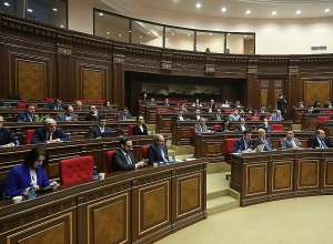 Արտակ Մանուկյանը ներկայացրեց ԿԲ նախագահի թեկնածուի ինքնակենսագրականը