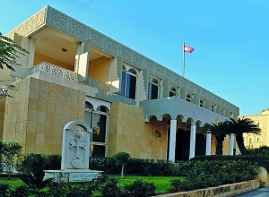 Արամ Ա. կաոթղիկոսն ընդունել է ՀՅԴ բյուրոյի անդամներին