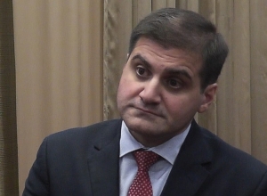 Ինչո՞ւ ՍԴ անդամները չեն գնում վաղ կենսաթոշակի․ Արման Բաբաջանյանի մեկնաբանությունը